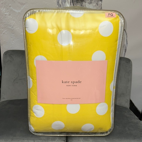 kate spade Bedding Kate Spade Polka Dot Reversible Comforter Set